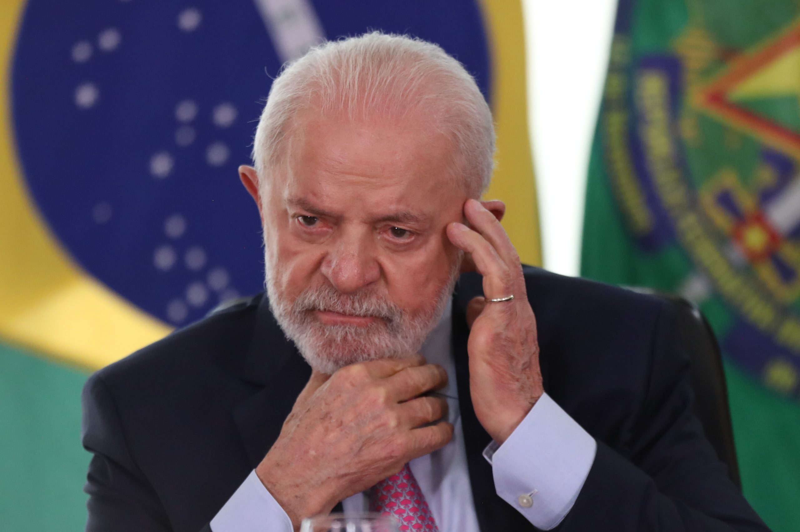 Comam brioches, diz Lula